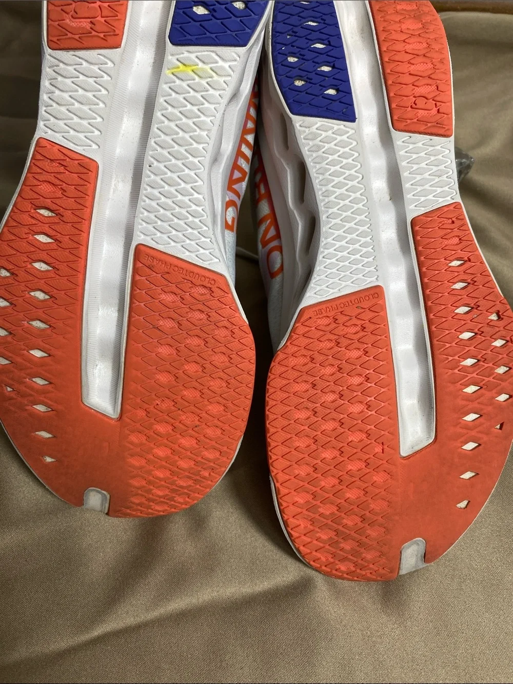 ON Running Women's Cloud Surfer Next White size 9 W